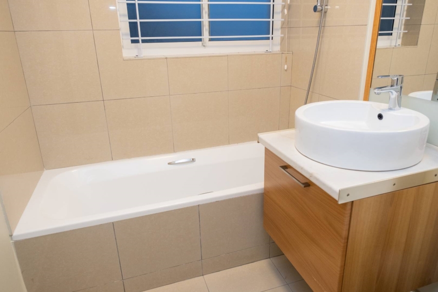 To Let 2 Bedroom Property for Rent in Blaauwberg Western Cape